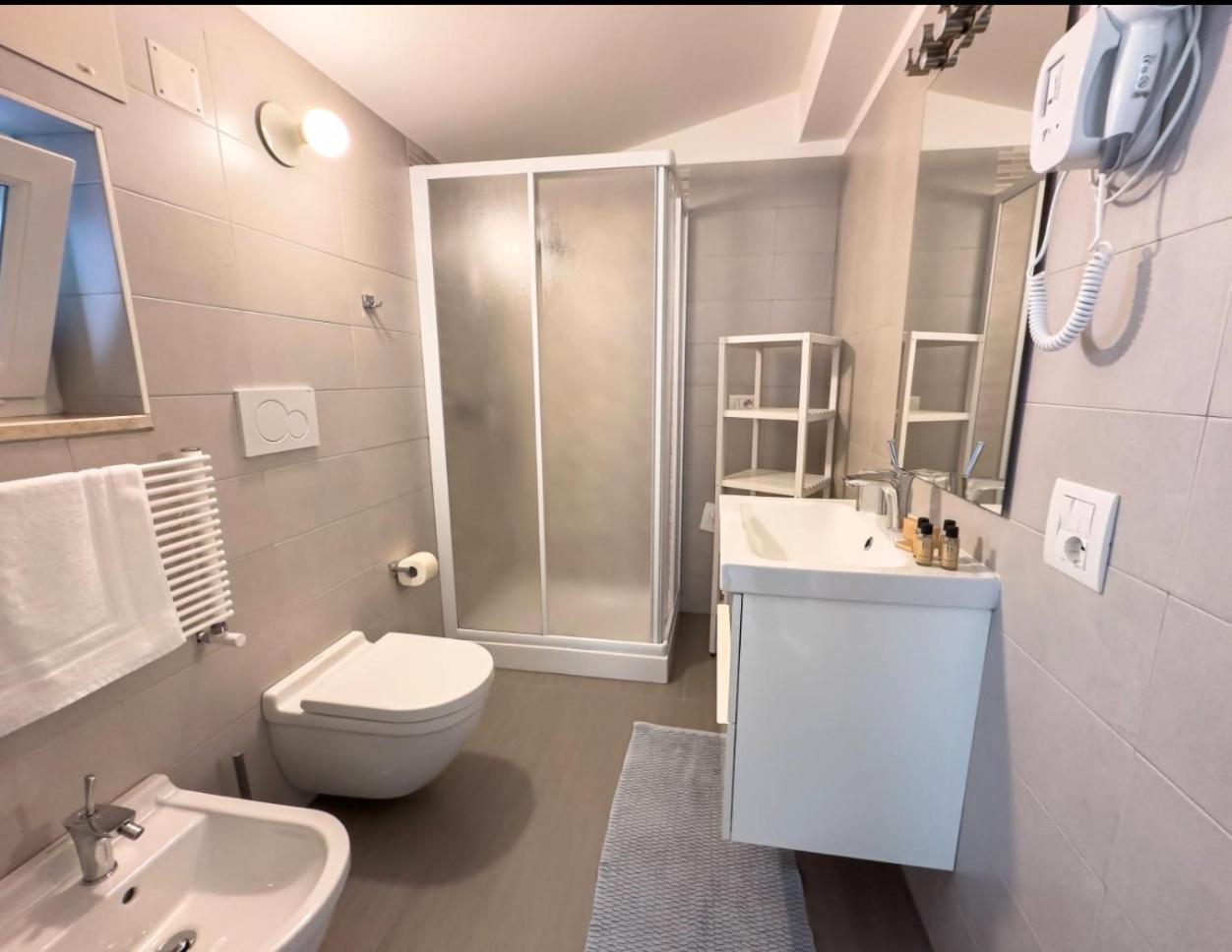 B&B Alla Niviera Adelfia Exteriör bild